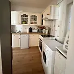 2 Bedroom Apartamento
