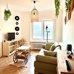 2 Bedroom Apartamento *